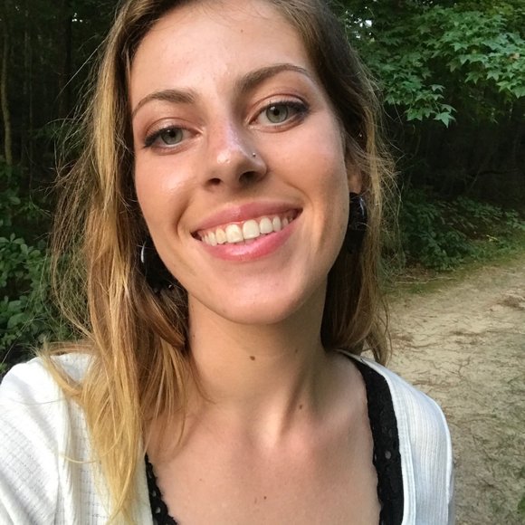 Meet your Posher, Rebecca - Picture 2 of 3